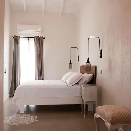Sakula Hotel